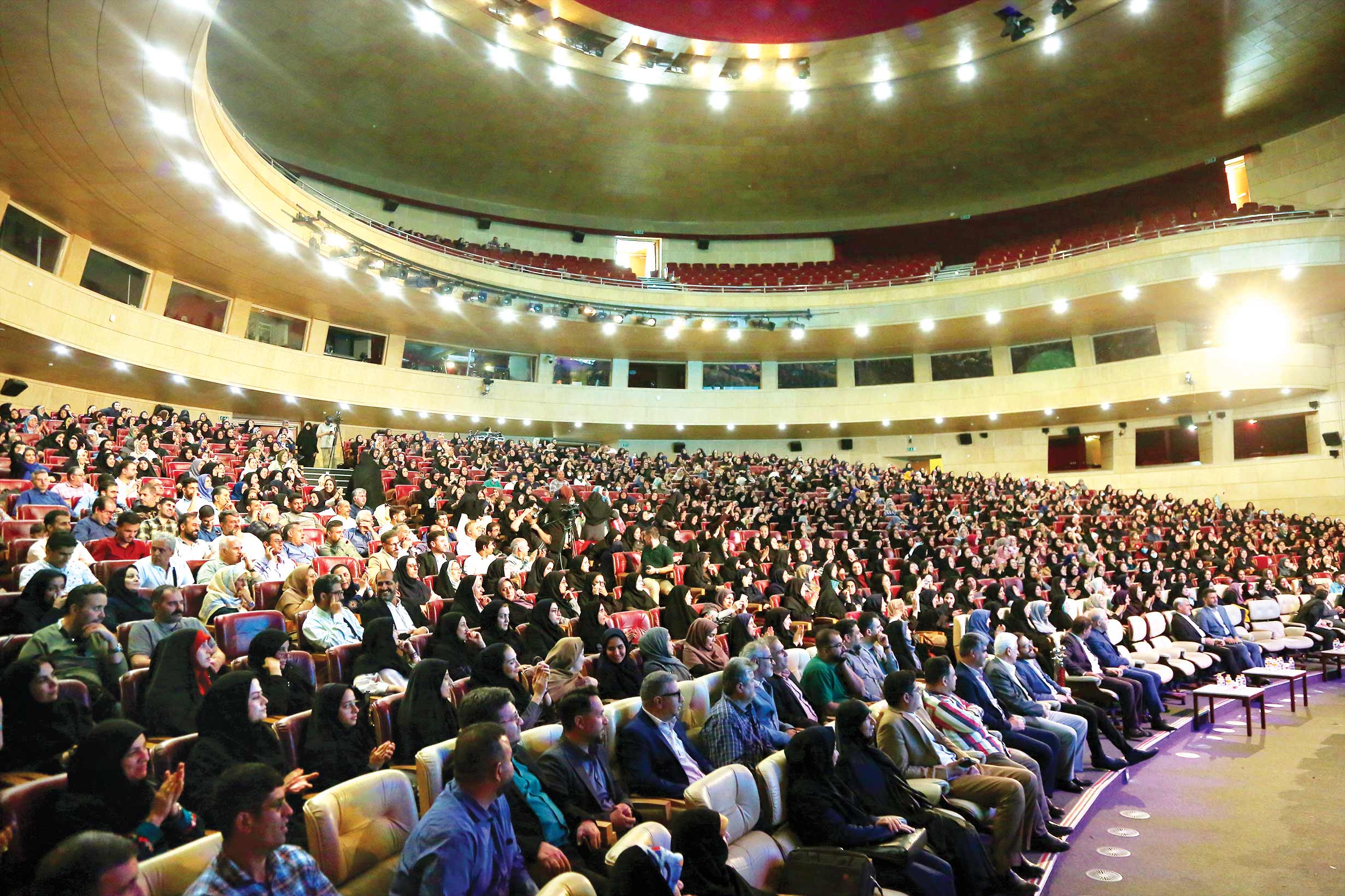 قدردانی از معلمان مدارس استثنایی ‌
