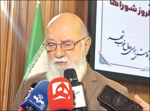 چمران در جمع خبرنگاران چه گفت؟