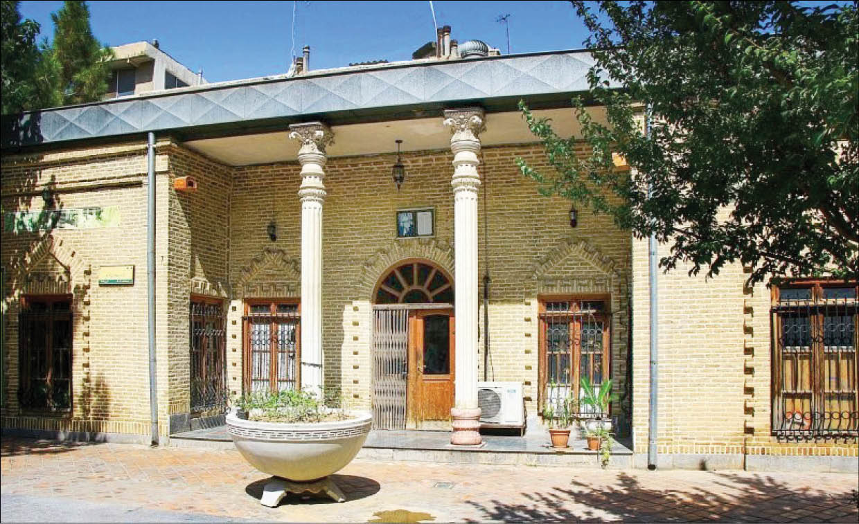 گشت و‌گذار در خانه‌های قدیمی که به جاذبه گردشگری تبدیل شده‌اند