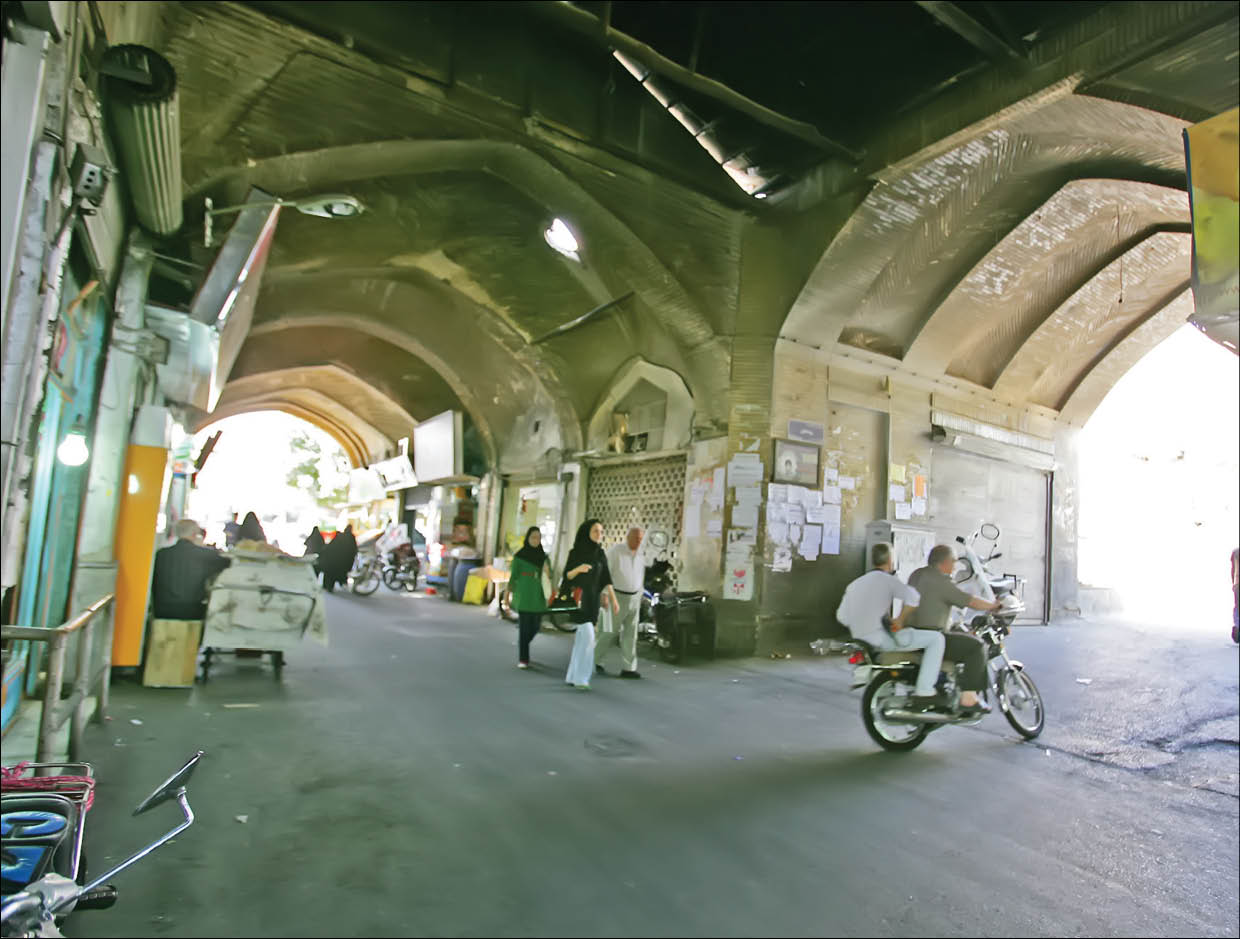 بازارچه قدیمی سنگلج قدمت تاریخی دارد