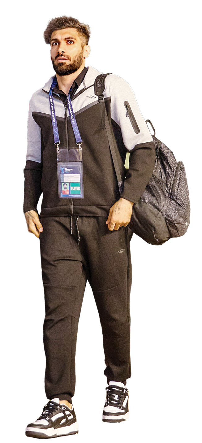 تردید آقای مدافع