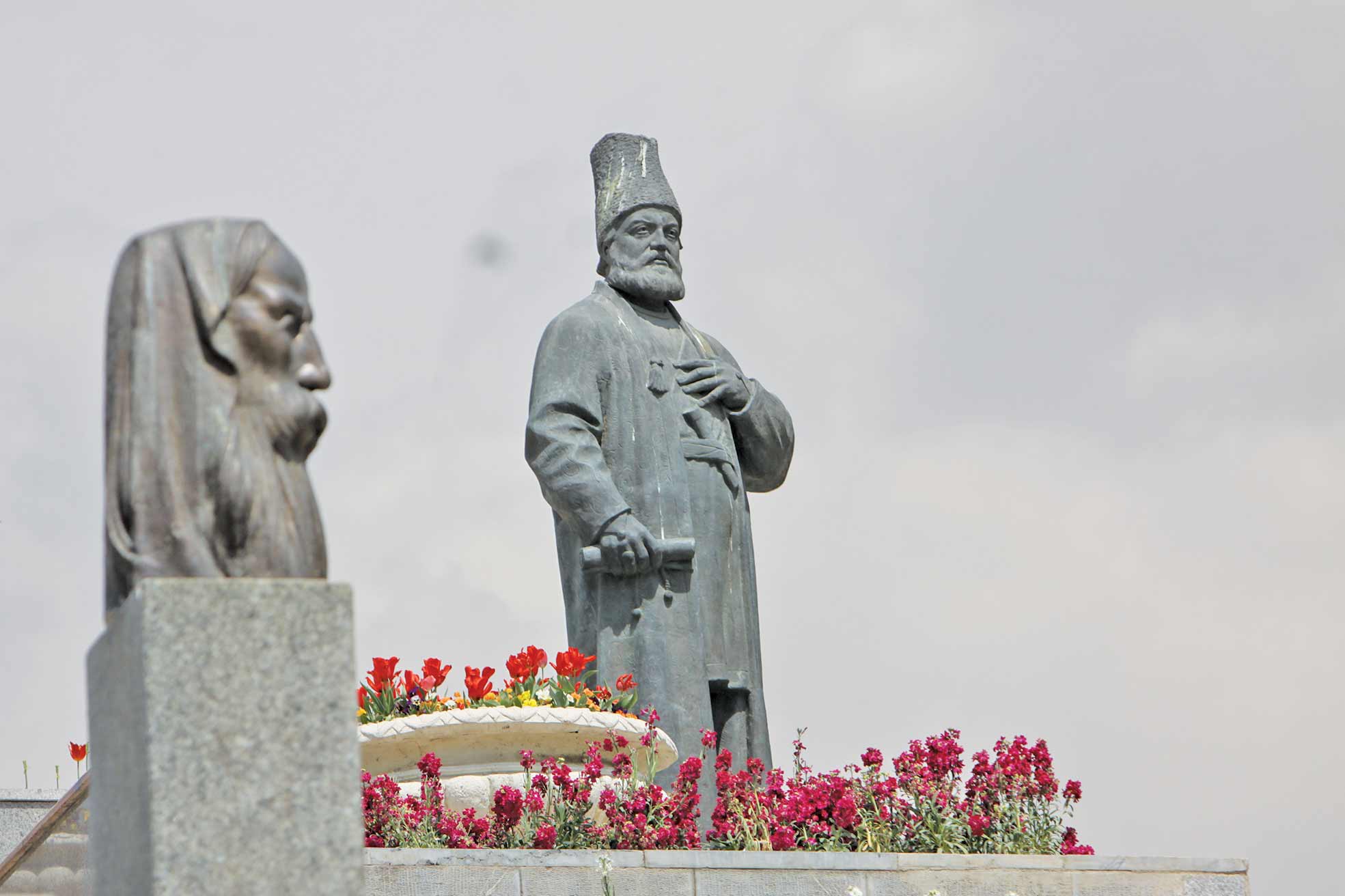 نمایش یک شخصیت تابناک تاریخی