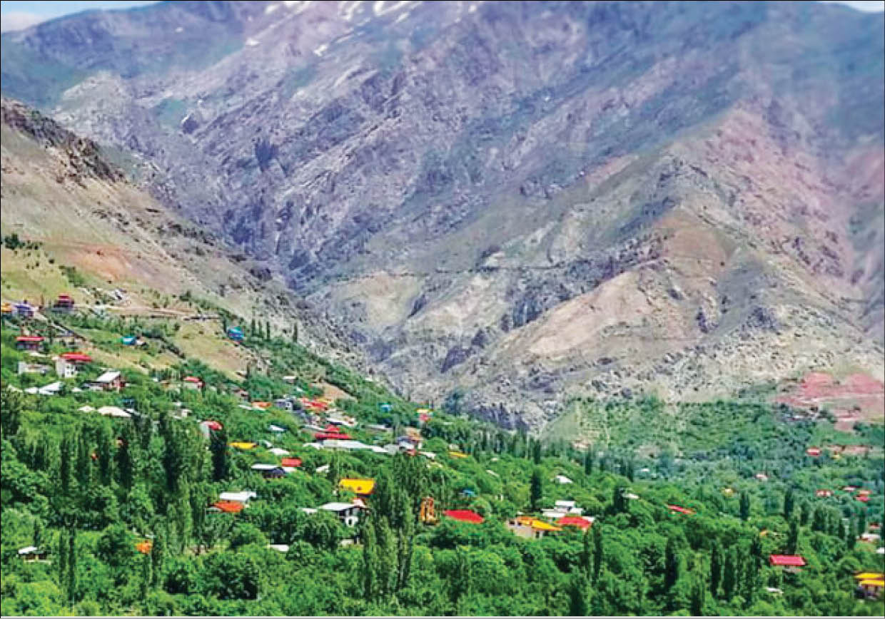 اطراف لواسان روستاهای سرسبز و خوش‌آب و هوایی وجود دارد