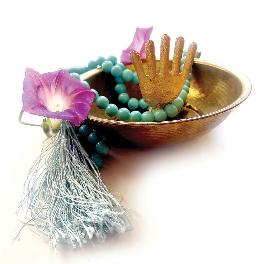 به احترام ایران و محرم حسینی