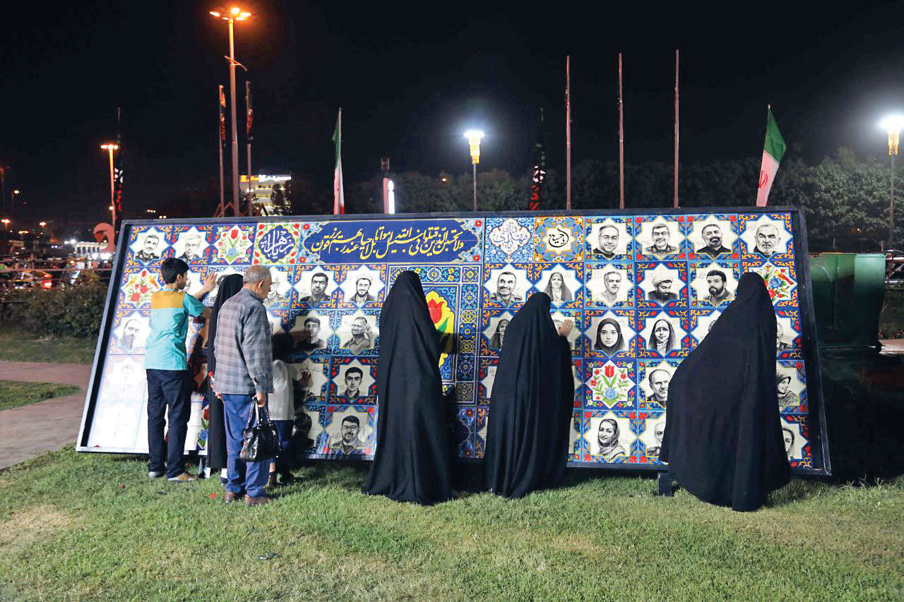 کاشی‌نگاری مردم در محرم‌شهر در قالب 7سازه‌ شش‌متری