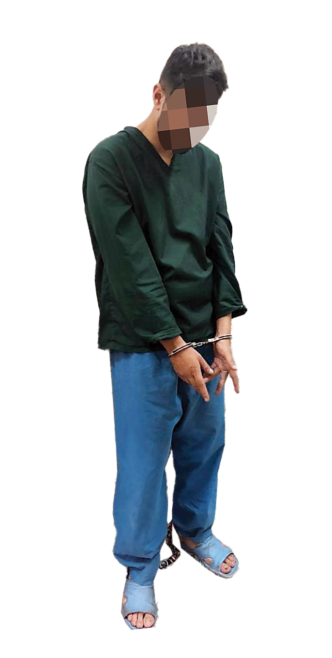 مرد دیپلمه خودش را متخصص جا می‌زد و داروی لاغری به زنان جوان می‌داد