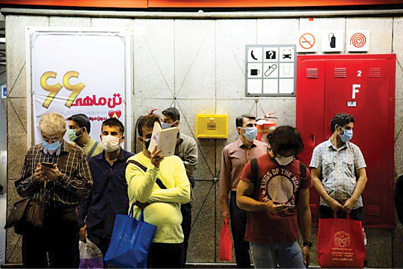 شهروندانی که نه سر به هوا که سر به زیرند‌