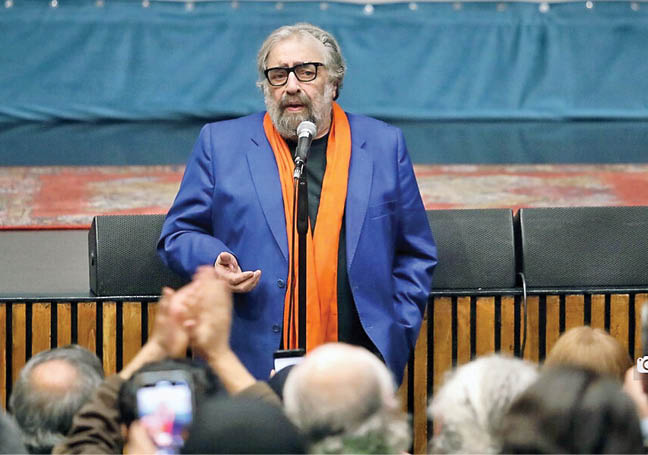 کیمیایی از بیمارستان مرخص شد