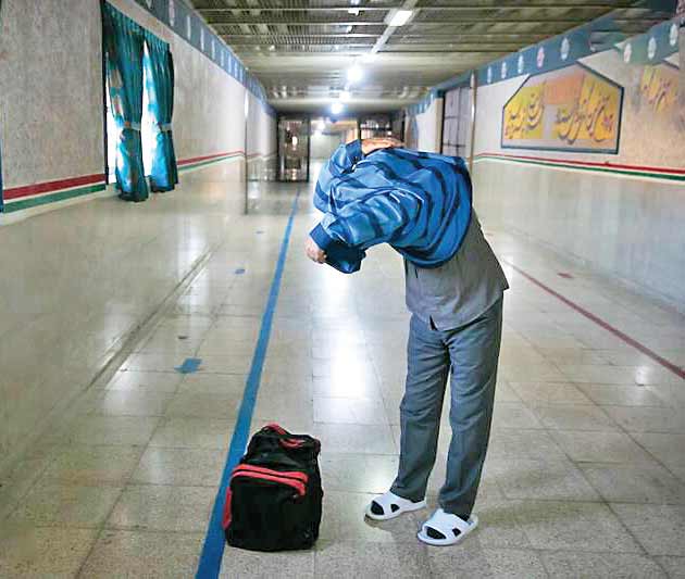 بخشش قاتل پسر جوان در آستانه روز پدر