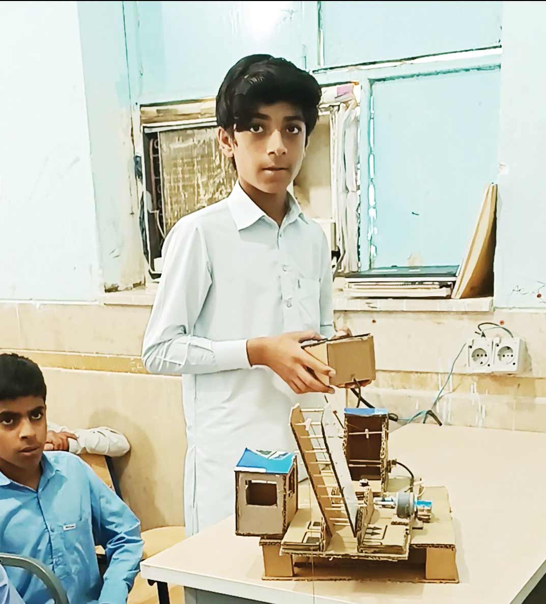 ابتکار جالب معلم بلوچ‌