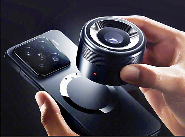 لنز جداشونده برای گوشی‌های پرچمدار